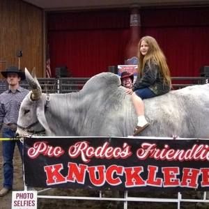 Meet your Posher, Dustee